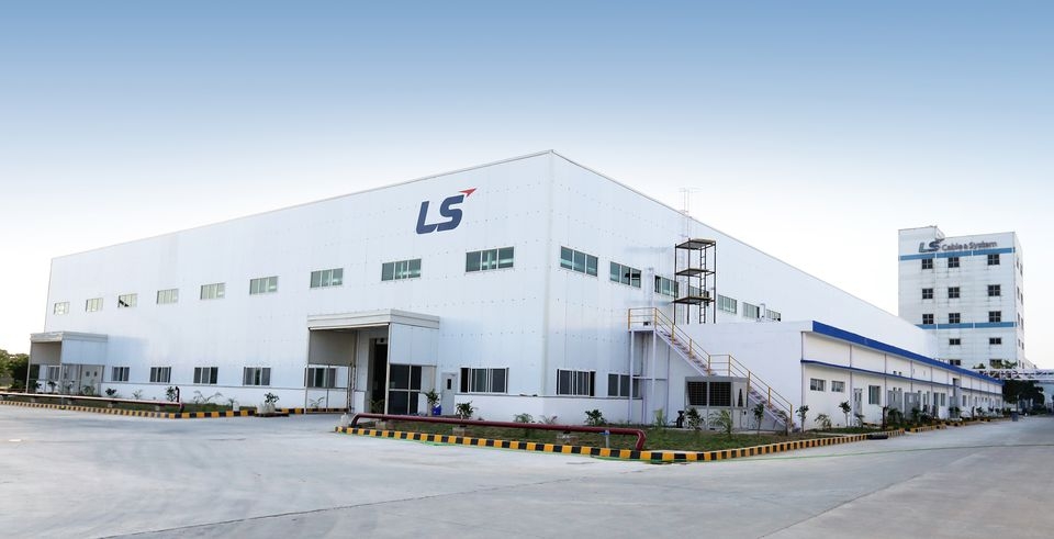 LS전선은 인도 LSCI 사업장에 통신 2공장을 준공해 통신 부품의 생산능력을 2배로 늘렸다.