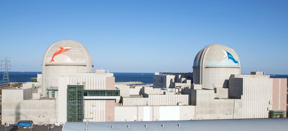 원자력안전위원회는 7월 9일 ‘제142회 원자력안전위원회’를 개최해 ‘신한울원자력발전소 1호기 운영허가(안)’을 의결했다. 사진은 신한울 1,2호기 전경.