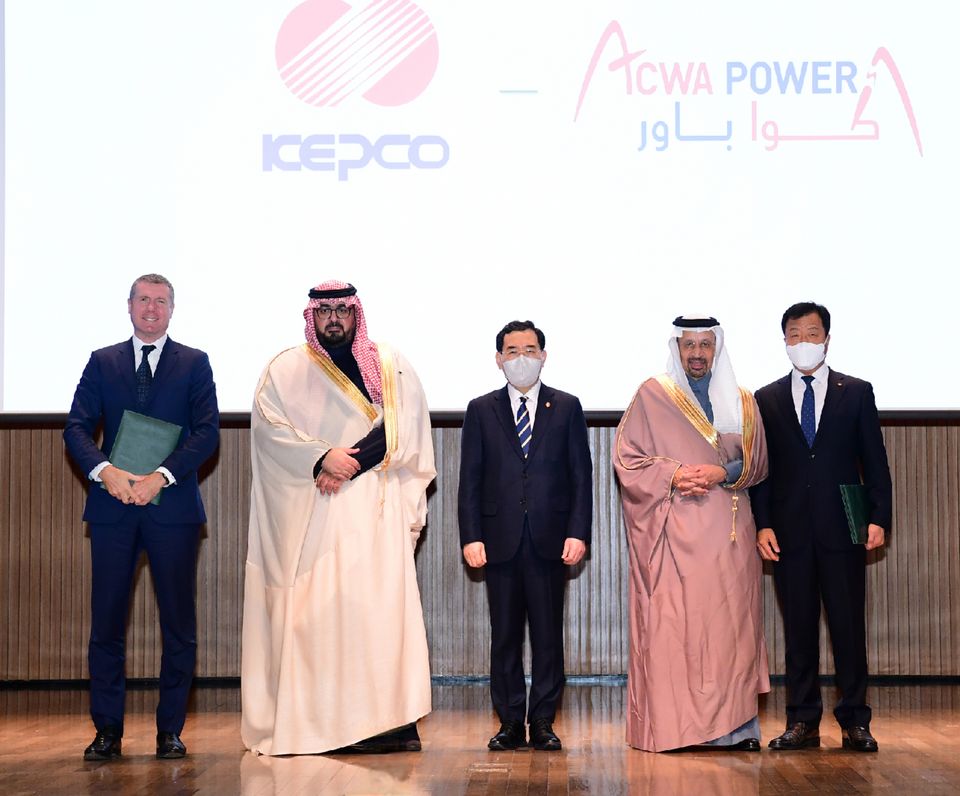 한국전력공사는 11월 17일 오전 10시 대한상공회의소에서 ACWA Power(회장 MohammadAbunayyan)와 그린수소·암모니아 사업개발을 위한 협력계약(Cooperation Agreement)을 체결했다.