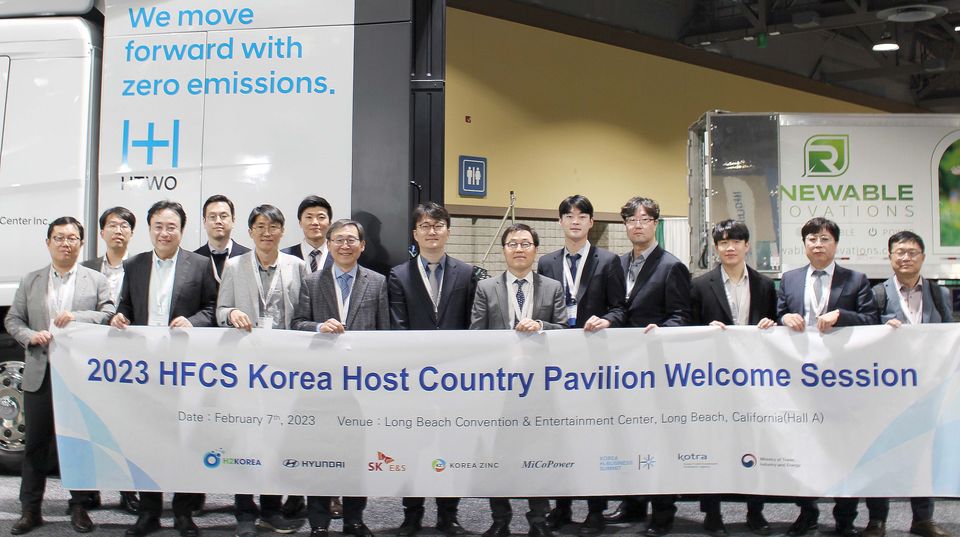 산업부와 한국 기업들은 ‘HFCS 수소산업 전시회’에서 한국 전용 홍보관을 운영하며, 한국 기업의 수소 분야 기술력과 정책적 노력을 소개했다.